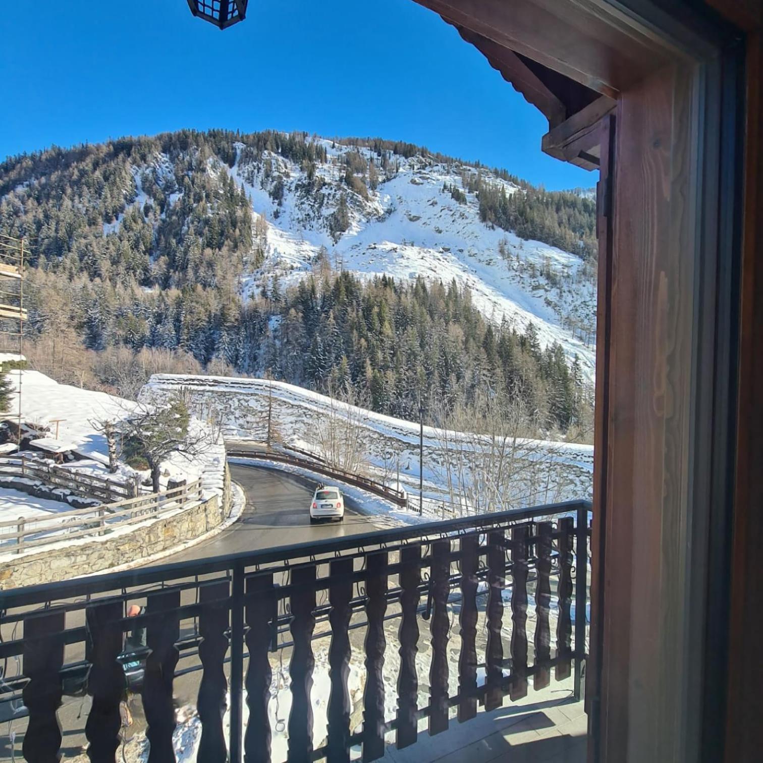 Hotel Dente Del Gigante Courmayeur Exterior foto